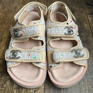 AUTH CHANEL DAD SANDALS MULTICOLOR TWEED "CC" WHITE SZ "37”RET$1950 BARGAIN WOW